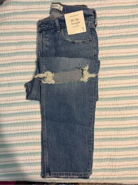 Abercrombie & Fitch Women's '90s Straight Low Rise Jeans - Medium Blue Wash